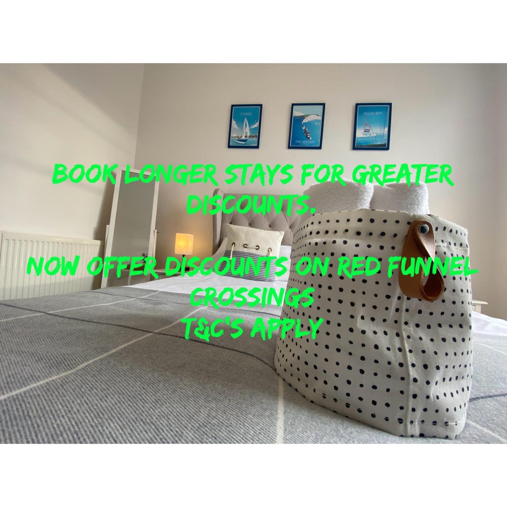 Wight On The Beach, Sleeps 4, Free Off Road Parking, Balcony With Sea Views Ryde  Exterior foto